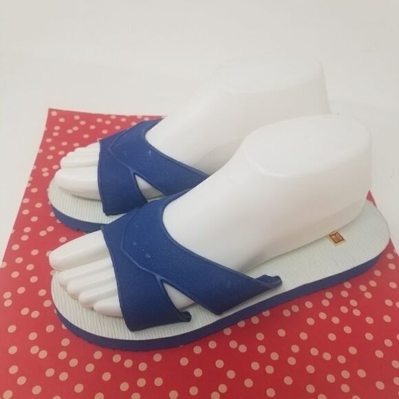 Chinese or Japanese Flip Floos. Size 10. - Picture 5 of 8